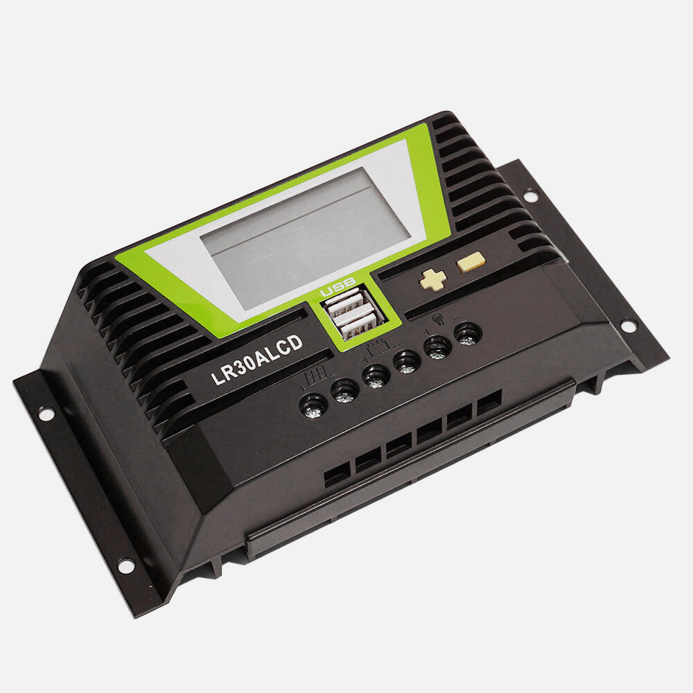 WATTSTUNDE® PWM Solar Laderegler 30 A mit LCD-Anzeige und USB-Ports für 12 V / 24 V Systeme